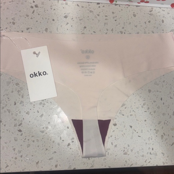 Okko womens Soft Pink Underwear. Thong style - Picture 2 of 2